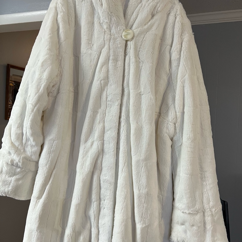 Dennis Basso Coat